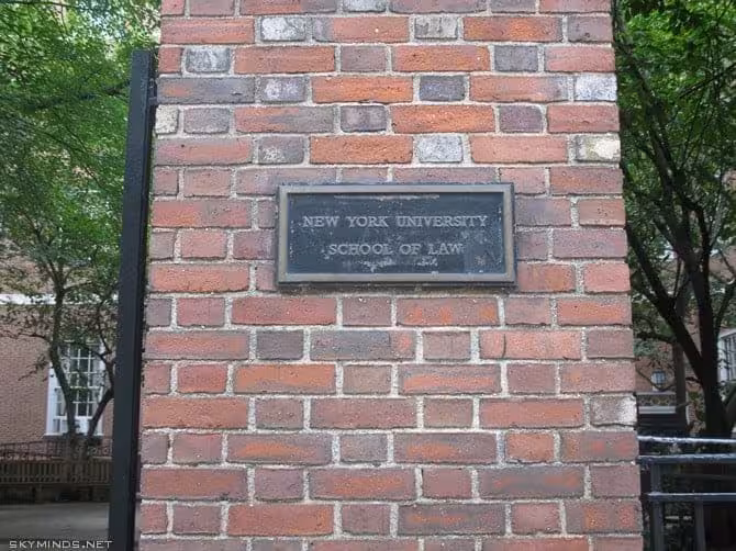 New York City : 5th Avenue, Rockefeller Center, St Patrick's Cathedral, Flatiron Building, Madison Square Park, Shake Shack's, Little Italy, Soho, Greenwich Village, Time Square photo 9