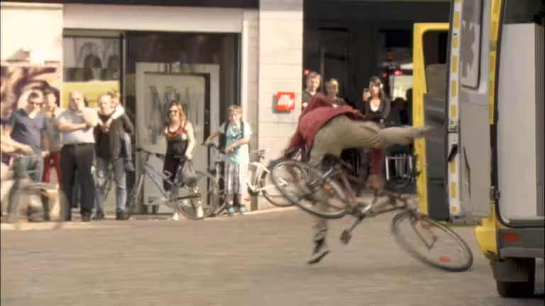 TNT débarque en Belgique : publicité "push to add drama" photo