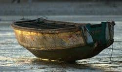 Un bateau à Clichy-sous-Bois photo