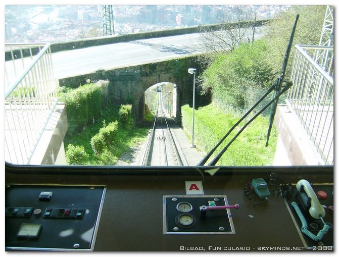 Funiculaire : aux commandes !!!