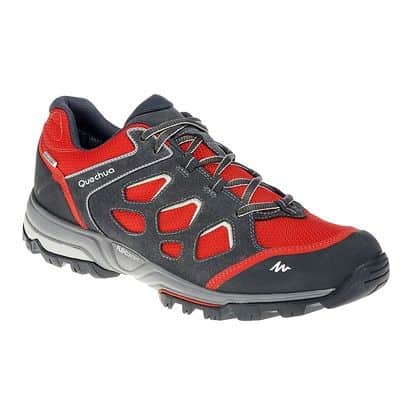 chaussures-rando-quechua-rouges