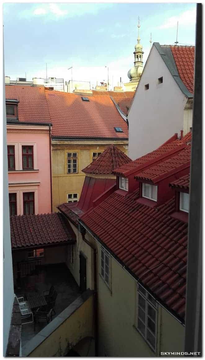 prague-toits-rouges