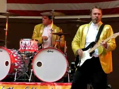 Steve Moore the Mad Drummer -  Sharp Dressed Man (ZZ Top cover) photo